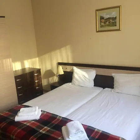 Dream 207 - Sleeps 4 Apartment *
