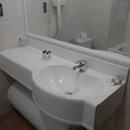 Dream 207 - Sleeps 4 *